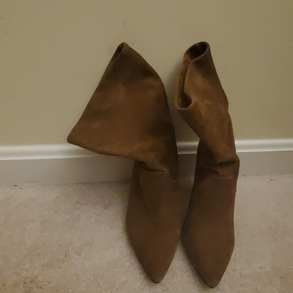 Shoes - Picture 2 of 2